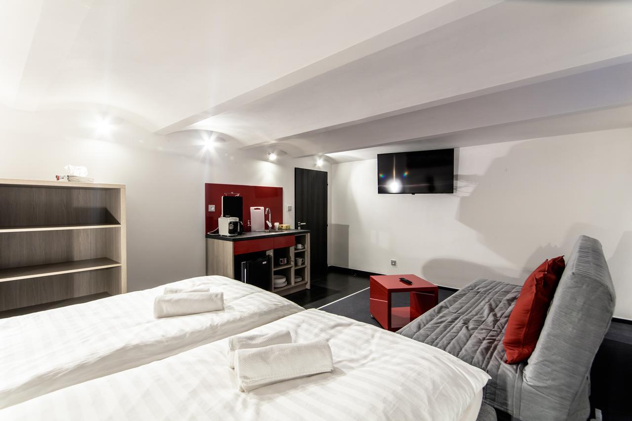 Silesia Residence Οστράβα Εξωτερικό φωτογραφία A typical studio apartment