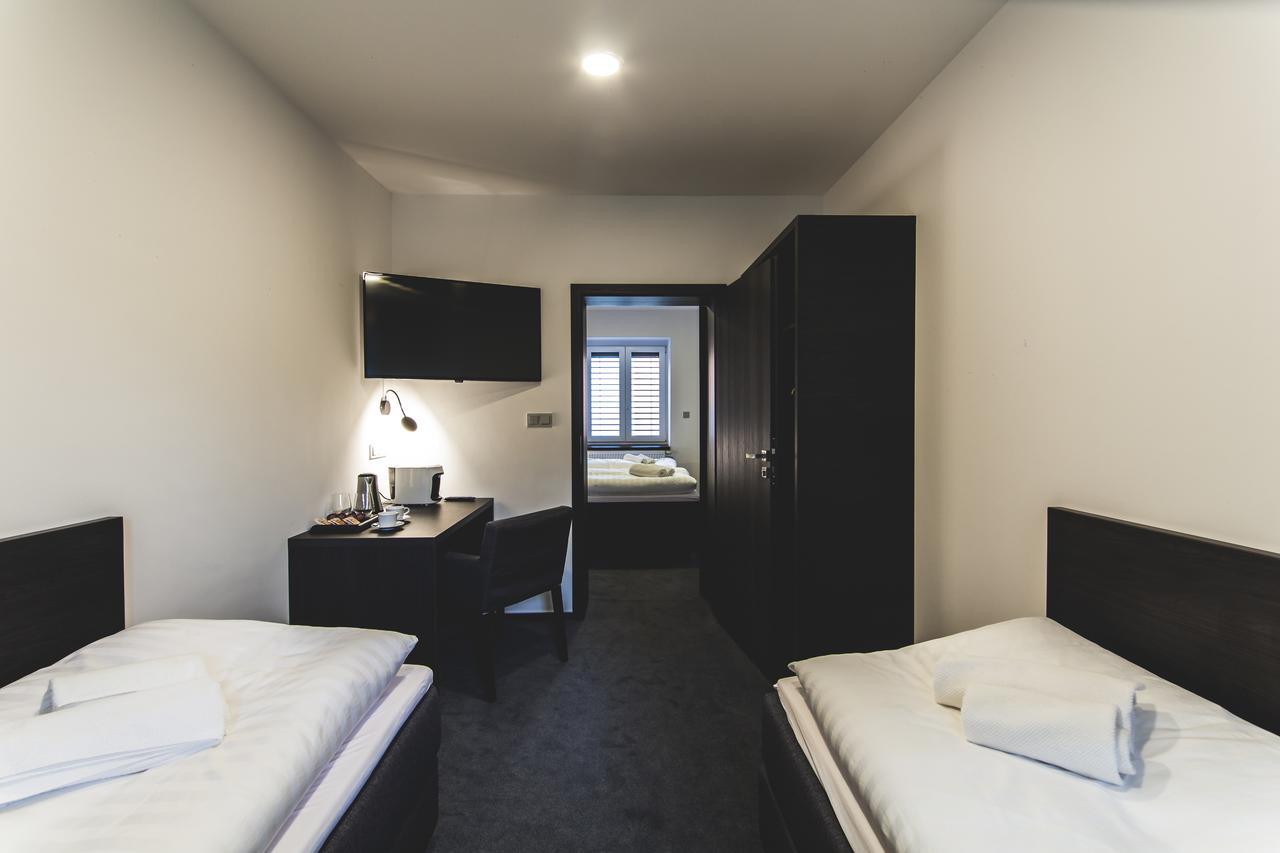 Silesia Residence Οστράβα Εξωτερικό φωτογραφία A room at the hotel